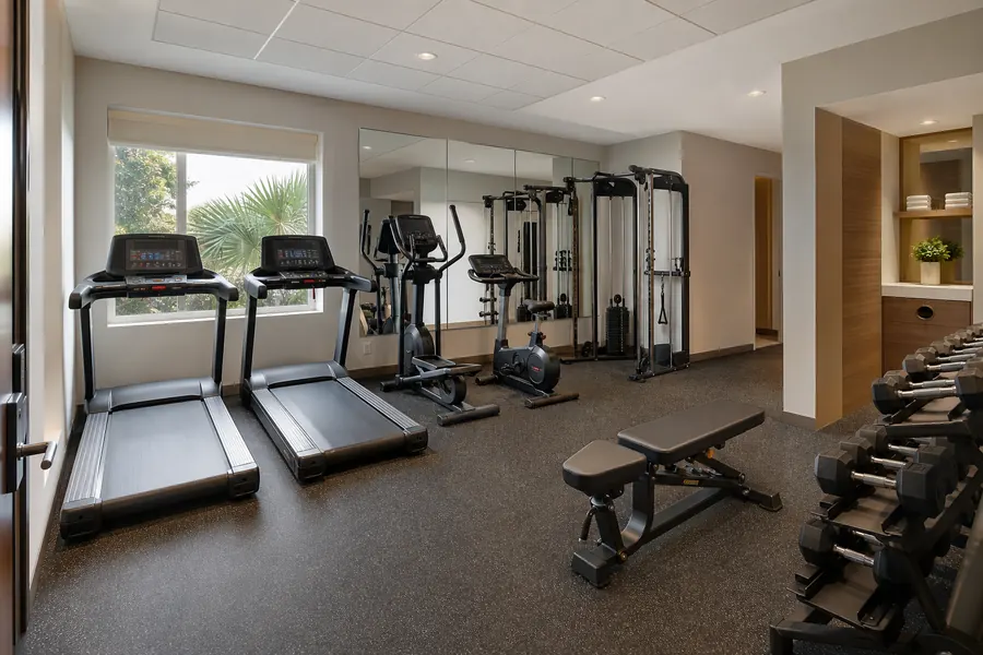 Which Commercial Gym Equipment Should Hotels Buy First?