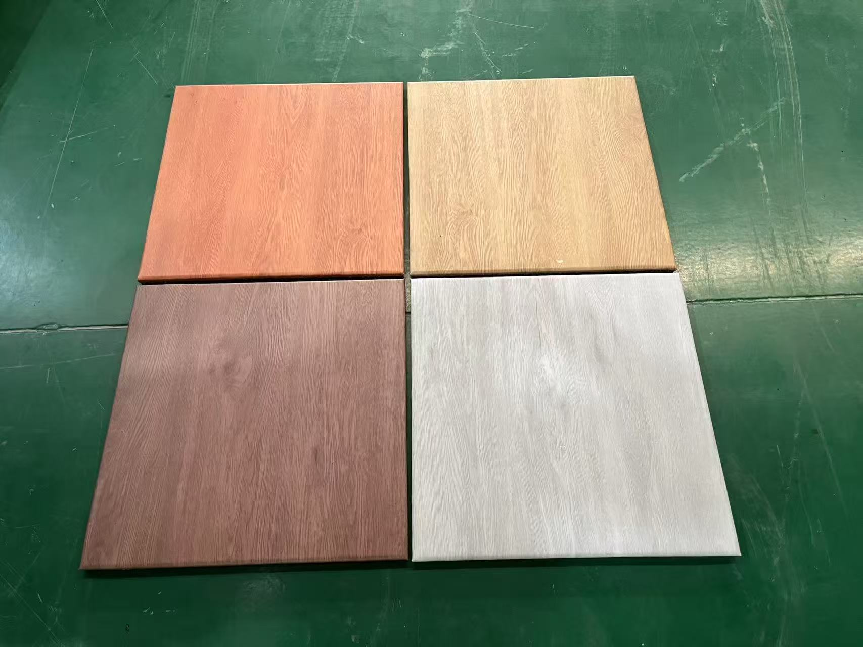 Wood-Grain Composite Gym Flooring Tile